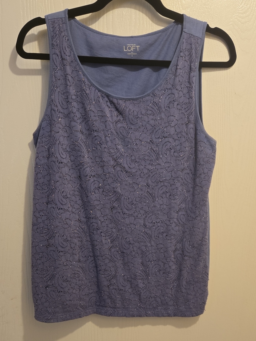 LOFT Lavender Lace Overlay Sleeveless Tank Top. L47